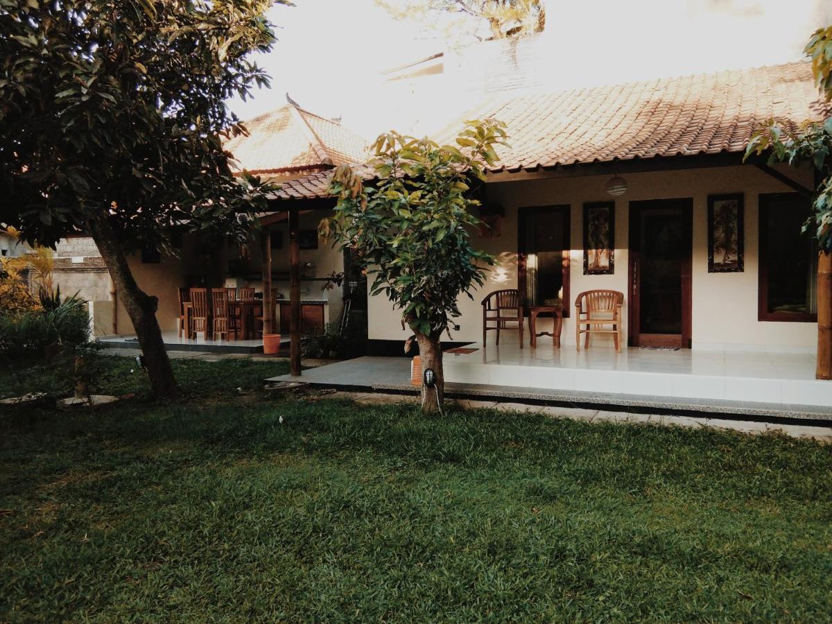 Honey Home Stay Canggu  Luaran gambar