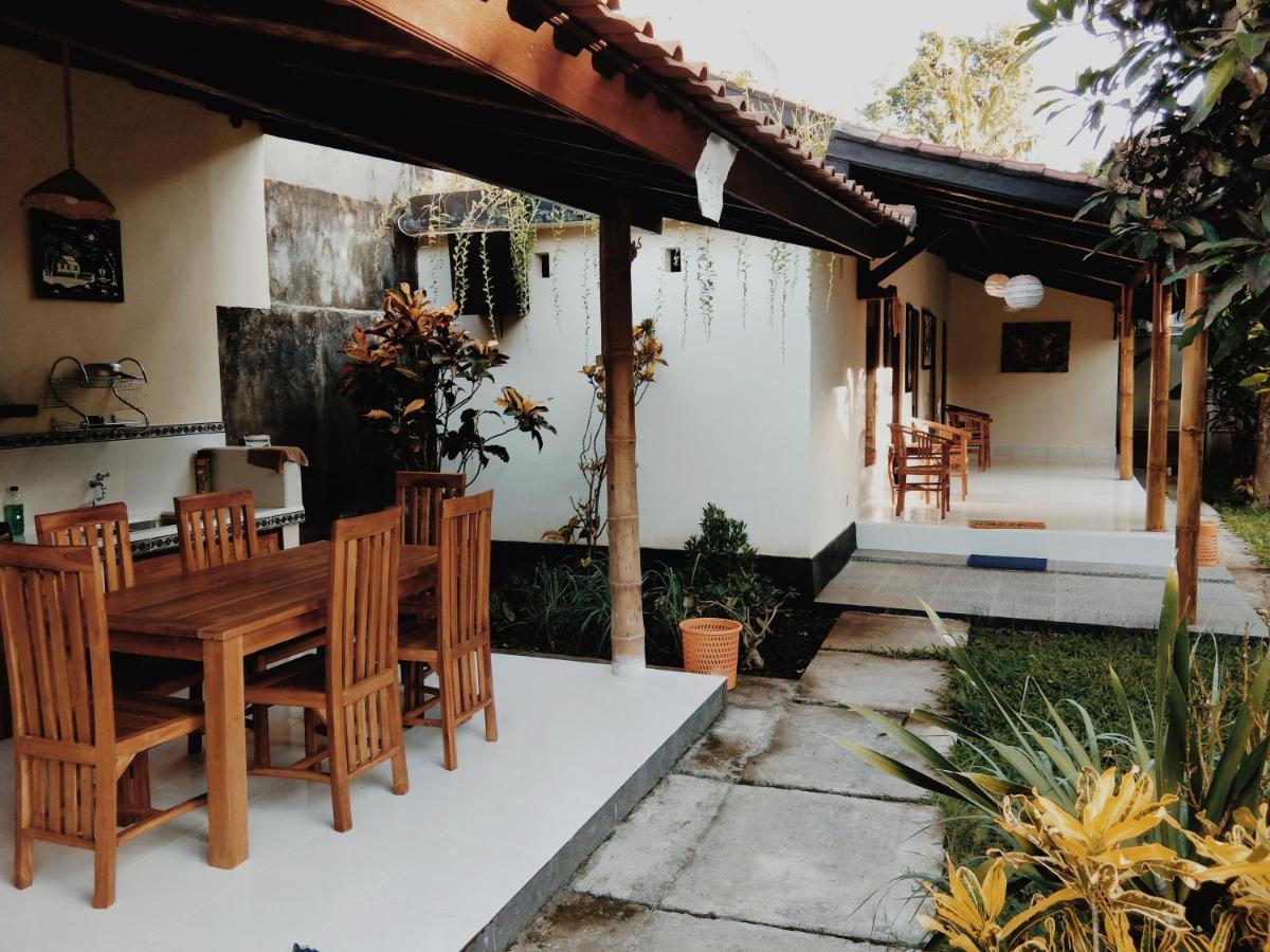 Honey Home Stay Canggu  Luaran gambar
